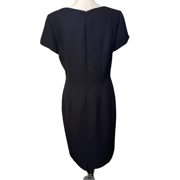 NWT Maggy London Sheath Dress Size 10 Black Short Sleeve - Picture 3 of 6